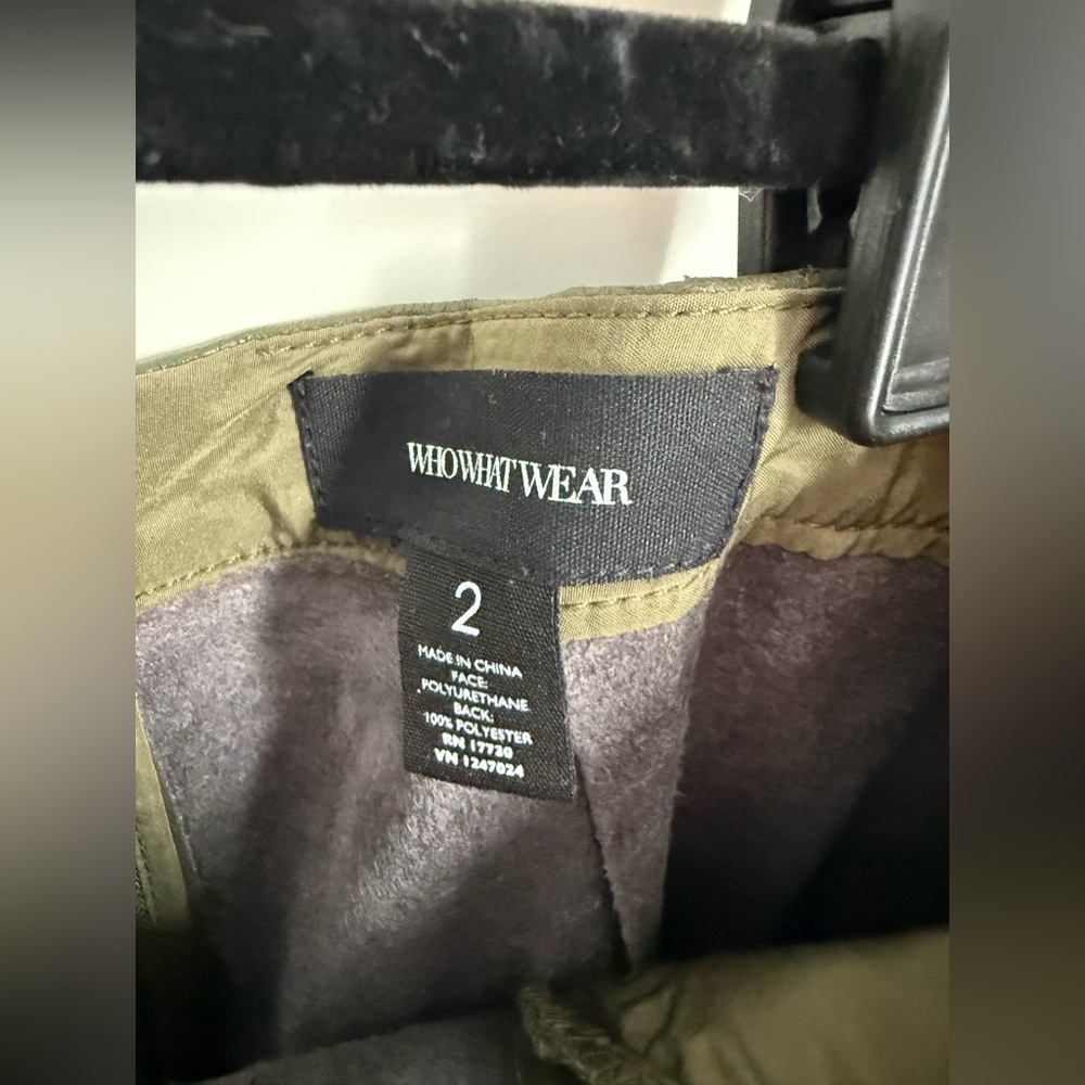 Who What Wear Khaki Pencil Skirt size 2 EUC. - Picture 4 of 7